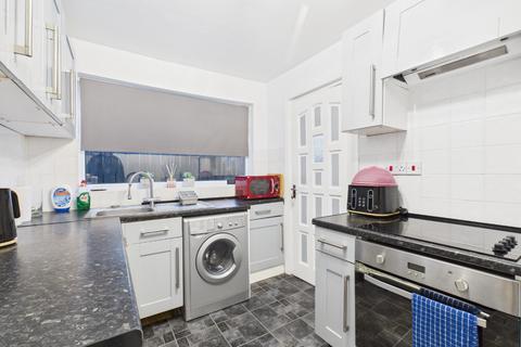 2 bedroom end of terrace house for sale, Ceylon Street, Hull, HU9 5RD