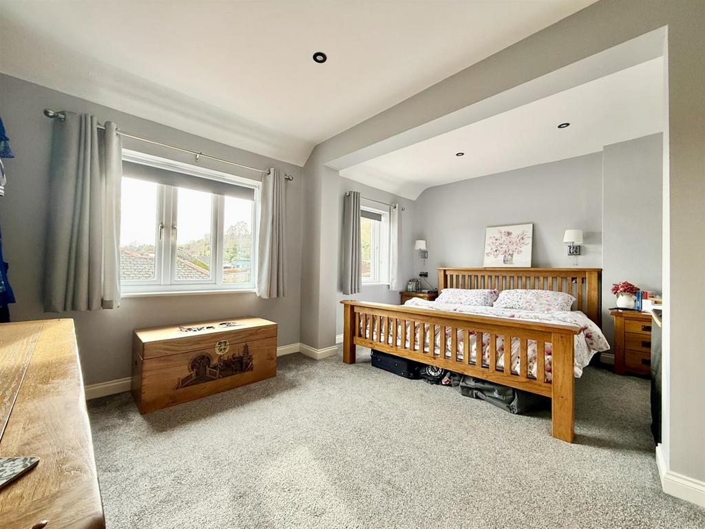 Bedroom1.jpg