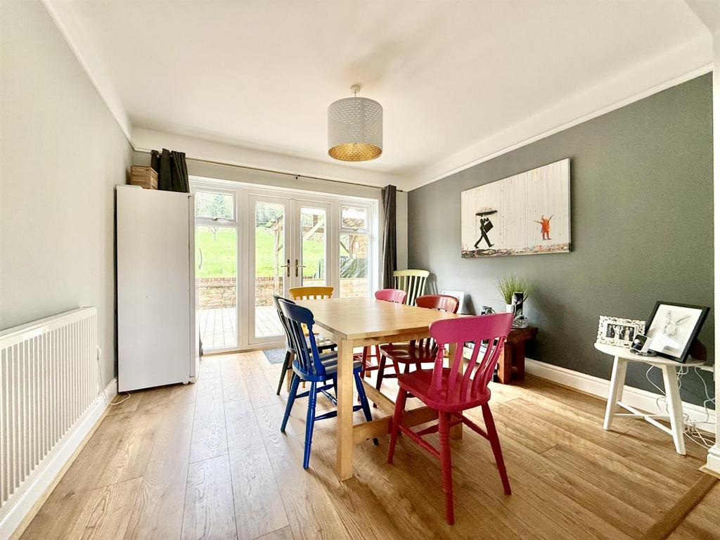 Dining Room.jpg