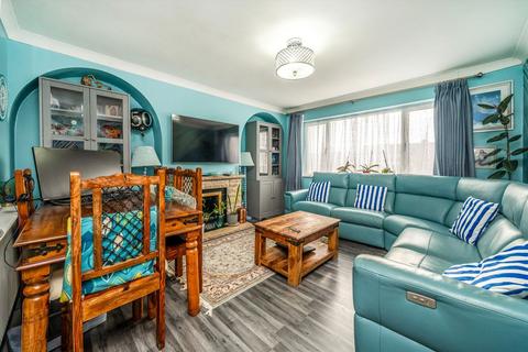 2 bedroom maisonette for sale, Sutton Lane, Hounslow TW3
