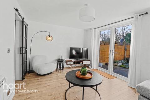 3 bedroom terraced house for sale, Guessens Grove, Welwyn Garden City