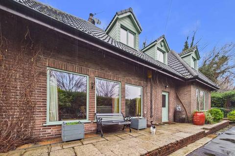 4 bedroom detached house for sale, The Barbican, Southgate, Pontefract