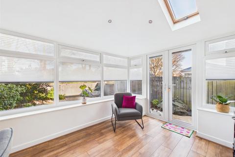 2 bedroom semi-detached house for sale, Queen Alexandra Rd West, North Shields