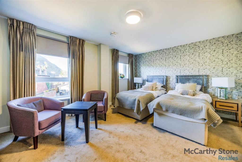 Guest Suite(b).jpg