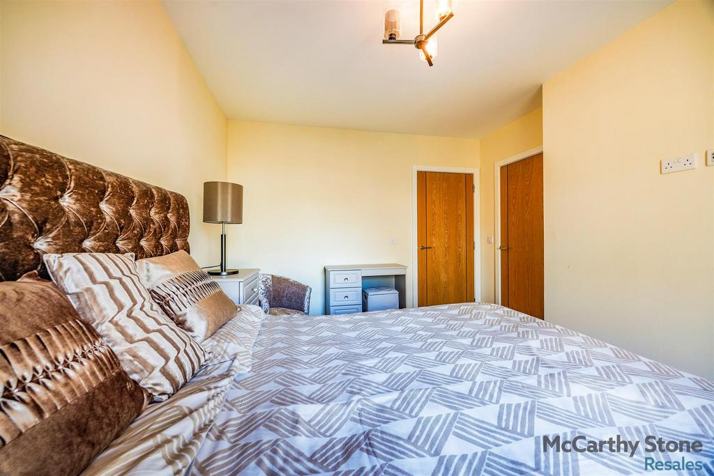 Irph2713-hdr.jpg