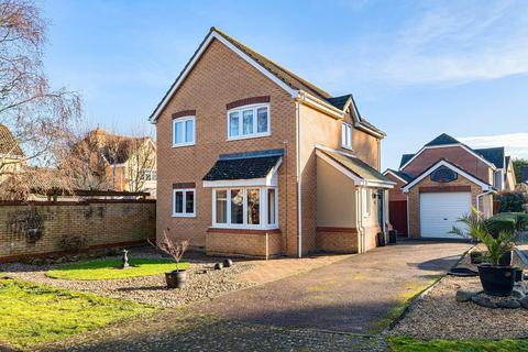 3 bedroom detached house for sale, Howberry Green, Arlesey, SG15