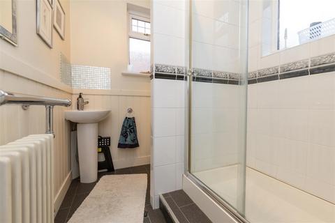 4 bedroom detached house for sale, Coniscliffe Road, Darlington