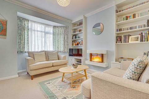 2 bedroom semi-detached bungalow for sale, Tankerville Drive, Leigh-on-sea, SS9