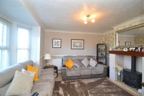 3 bedroom semi-detached house for sale, Queens Road, Freshwater