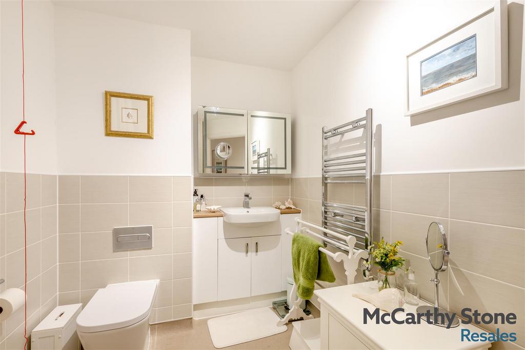 8677994-interior14.jpg