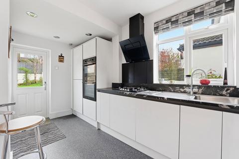 3 bedroom semi-detached house for sale, Tennyson Road, Woodthorpe, Nottingham, Nottinghamshire, NG5 4FY