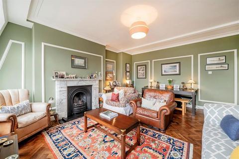 2 bedroom flat for sale, Weymouth Street, London W1G
