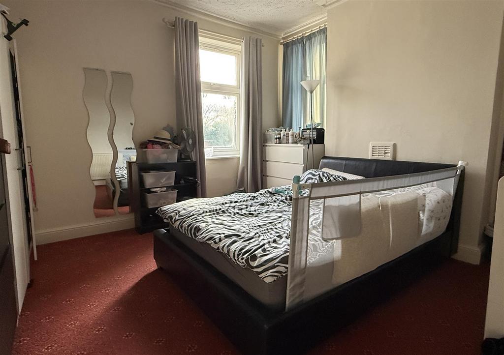 Bedroom.JPG