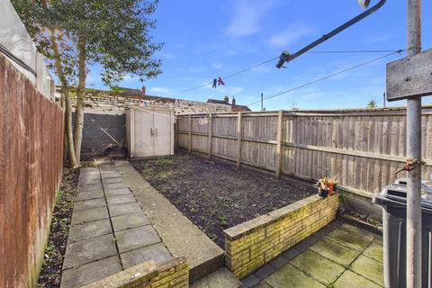 2 bedroom terraced house for sale, Jersey Road, Gloucester