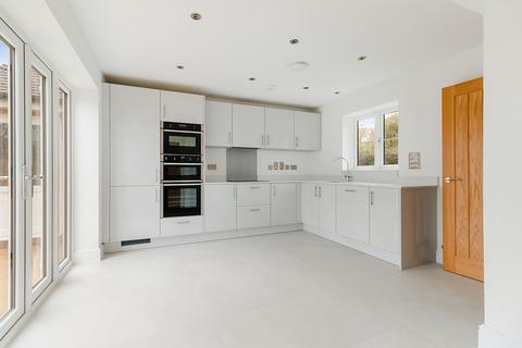 3 bedroom semi-detached house for sale, Coldharbour Road, Upper Dicker BN27