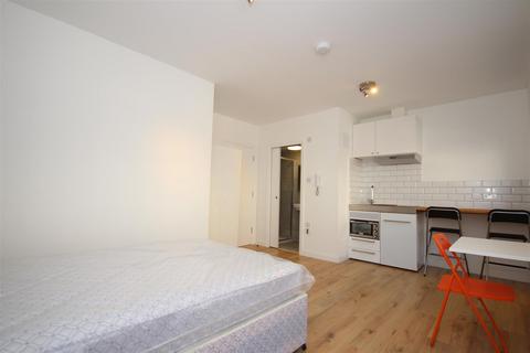 1 bedroom flat to rent, High Street, London, NW10 4
