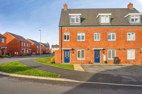 3 bedroom end of terrace house for sale, Bridgeman Way, Lichfield