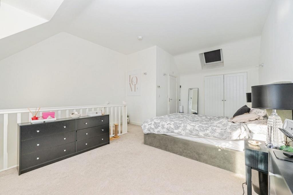 96bridgemanway-7.jpg