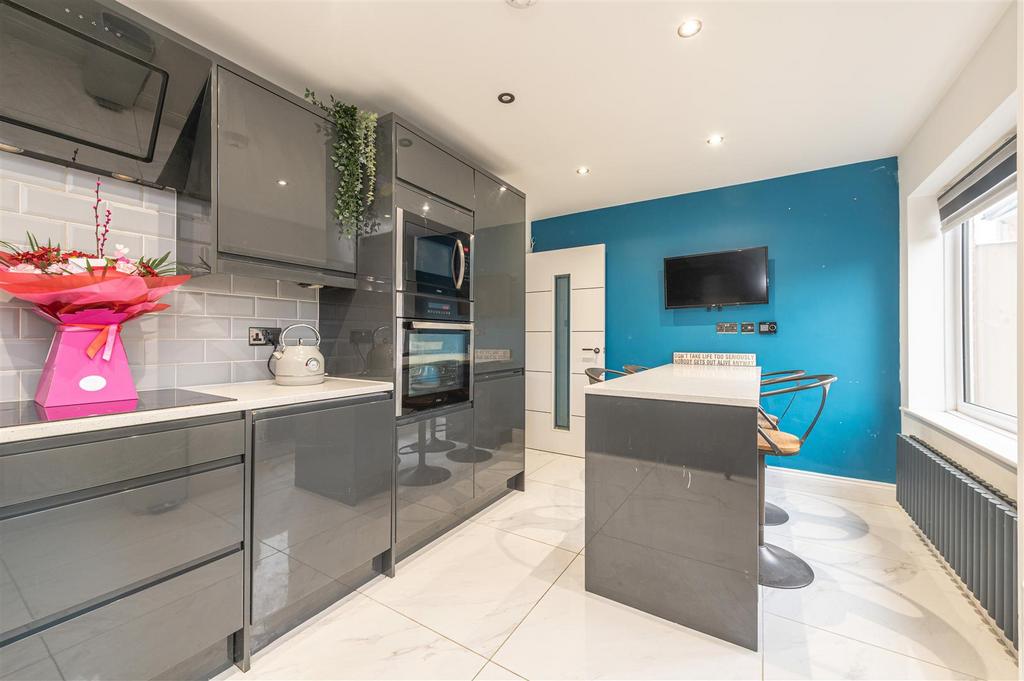 Breakfast Kitchen