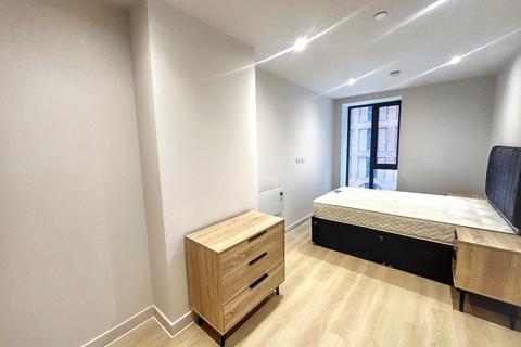2 bedroom apartment to rent, Waterhouse Gardens