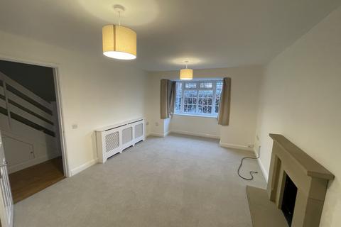 5 bedroom detached house to rent, Matley Gardens, Totton SO40