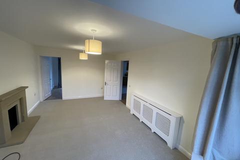 5 bedroom detached house to rent, Matley Gardens, Totton SO40