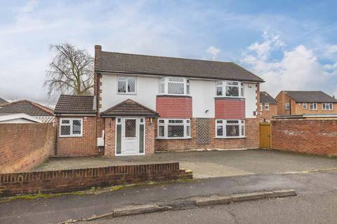 4 bedroom detached house for sale, The Close, Iver Heath SL0