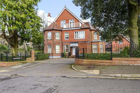 2 bedroom flat for sale, Tyrells Place, Surrey GU1