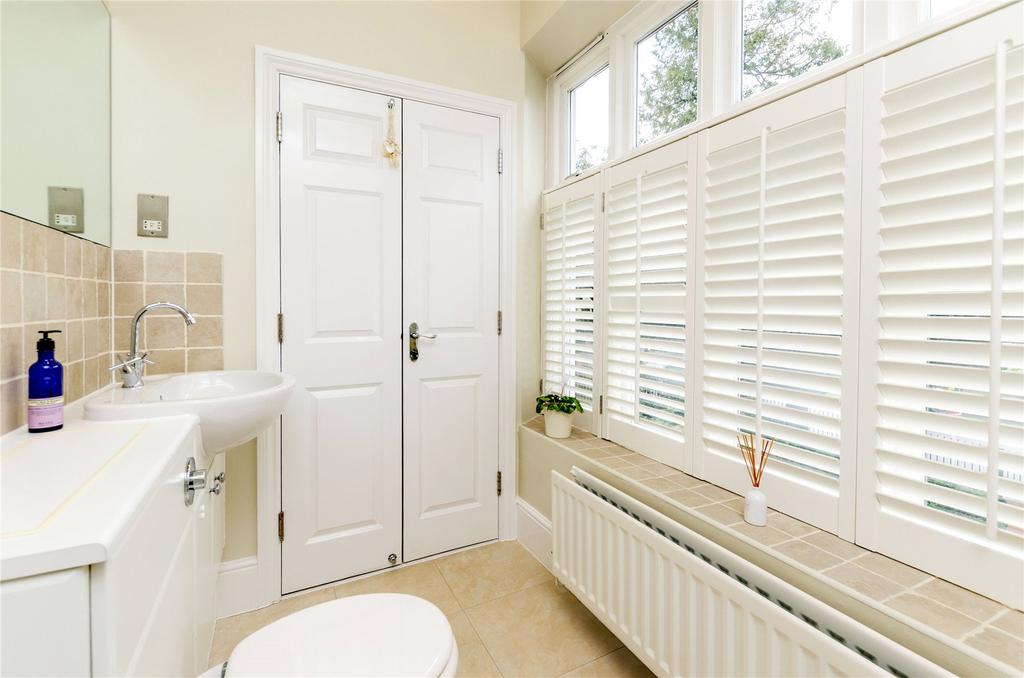 Ensuite