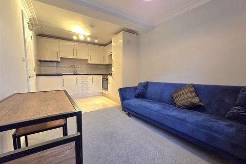 1 bedroom flat for sale, Brunswick Square, Gloucester
