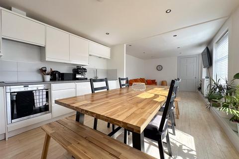 undefined, Town Centre, Cheltenham GL50 1HX