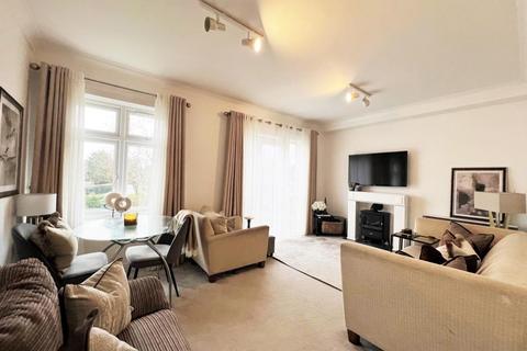 undefined, Courthope, Woking GU22