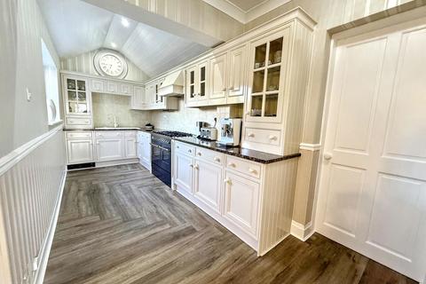4 bedroom semi-detached house for sale, Gainford Road, Fairfield, Stockton-on-Tees, Durham, TS19 7AA