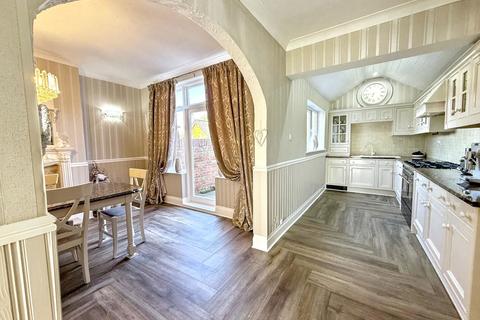 4 bedroom semi-detached house for sale, Gainford Road, Fairfield, Stockton-on-Tees, Durham, TS19 7AA