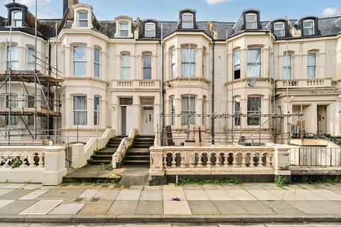 Alhambra Road, Southsea PO4