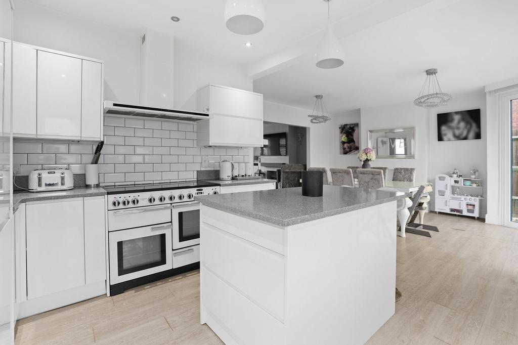 Kitchen / Diner