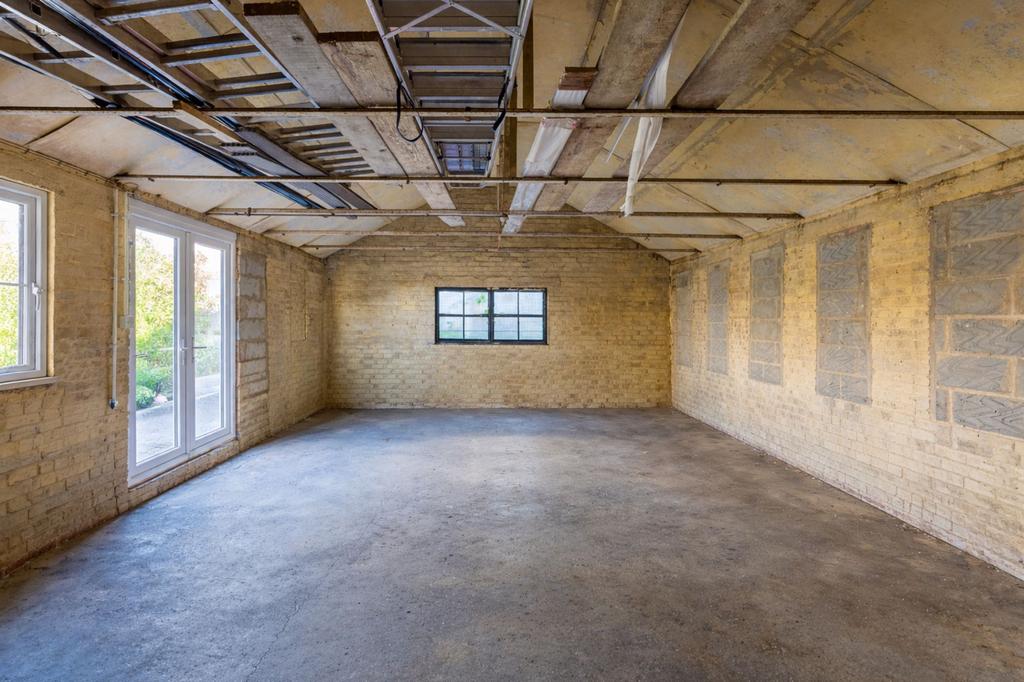 Garden Room / Garage