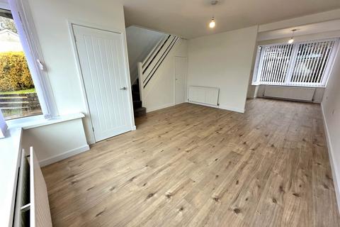 3 bedroom semi-detached house to rent, Ridgeway, Killay, Swansea, City And County of Swansea.