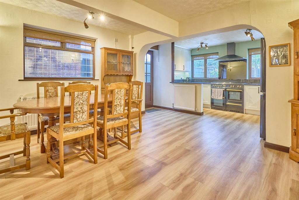 Extended and Refitted open plan living/dining kitc