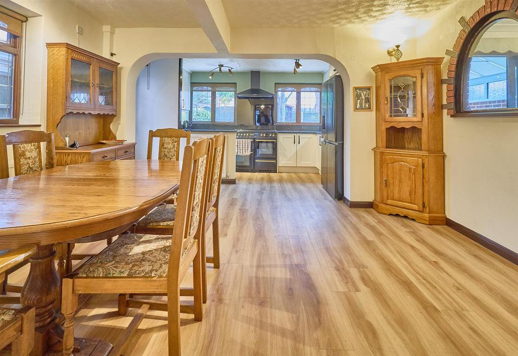 Extended and Refitted open plan living/dining kitc