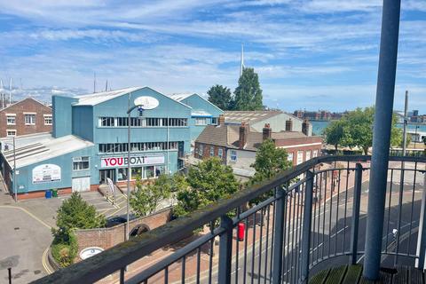 3 bedroom apartment for sale, 12 Warrior Court, Gosport PO12 1BS
