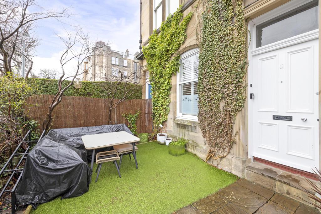 Private Front Garden