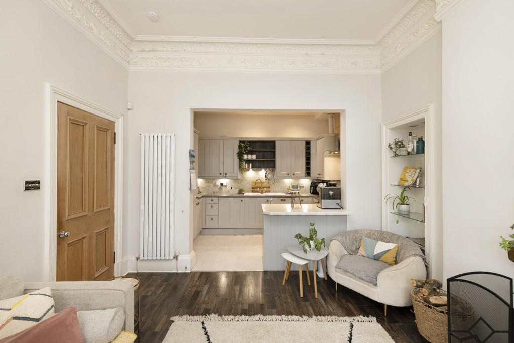 Sitting/Dining Room