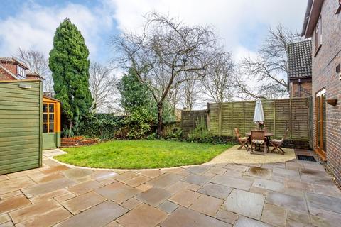undefined, Wren Close, Winchester, SO22