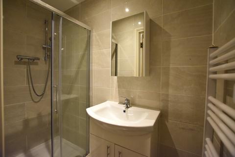 2 bedroom flat to rent, St Thomas Street, Ryde, Ryde