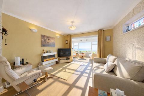 2 bedroom detached bungalow for sale, Hampton Pier Avenue, Herne Bay, CT6 8EW