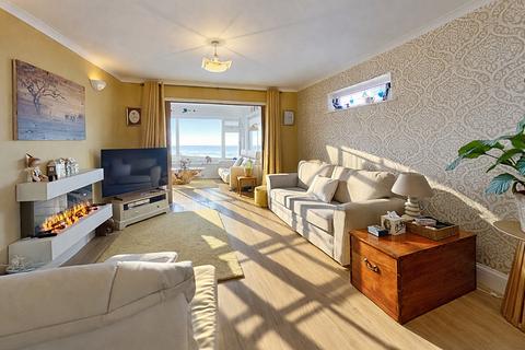 undefined, Hampton Pier Avenue, Herne Bay, CT6 8EW