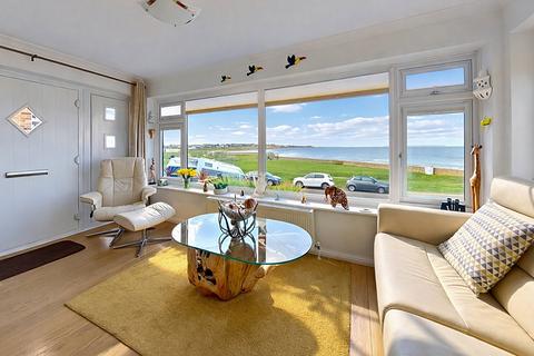 2 bedroom detached bungalow for sale, Hampton Pier Avenue, Herne Bay, CT6 8EW