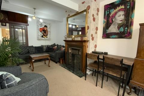 3 bedroom terraced house for sale, High Street, Stony Stratford, Milton Keynes
