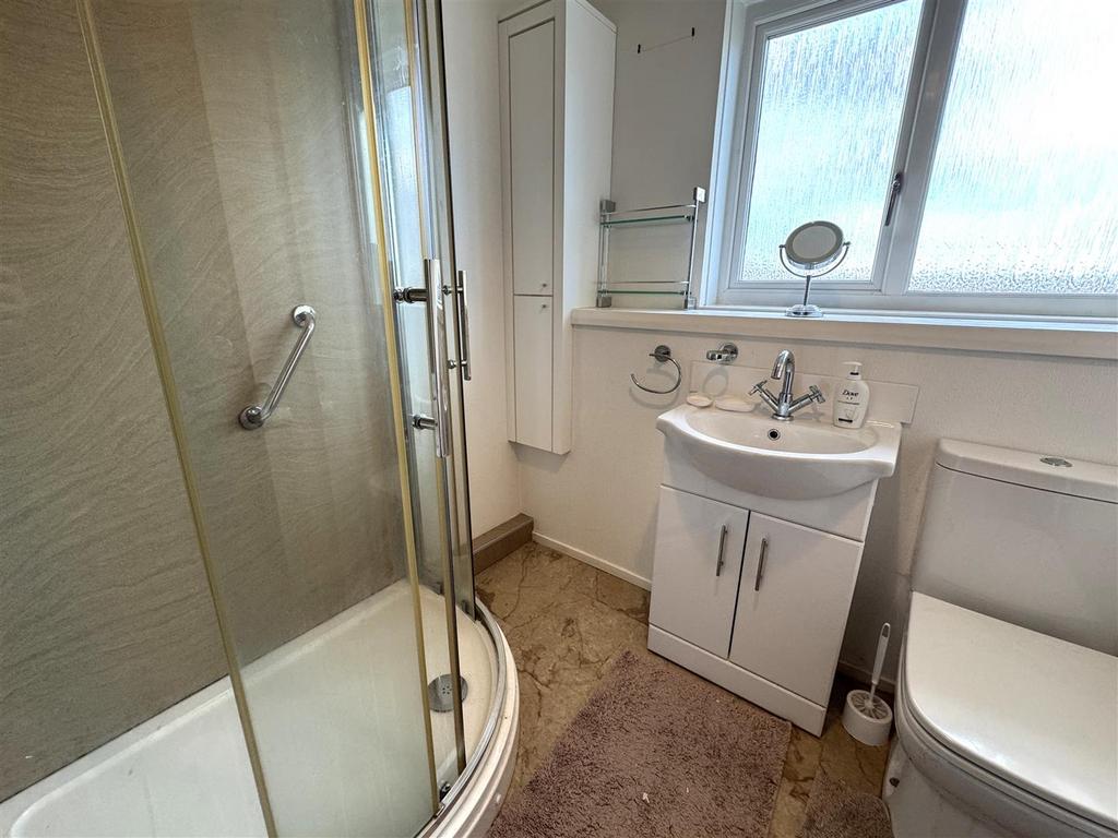 Shower room.jpg
